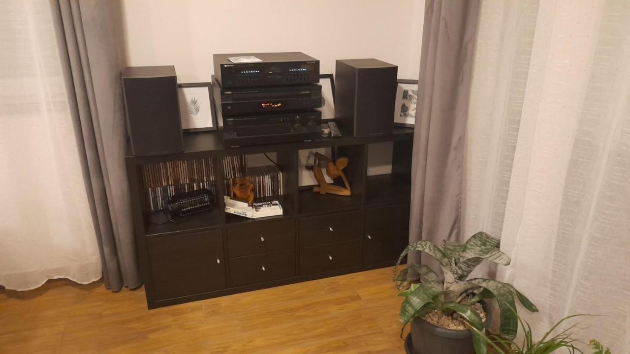 Apartments & Room Danijel Pinezići Екстериор снимка