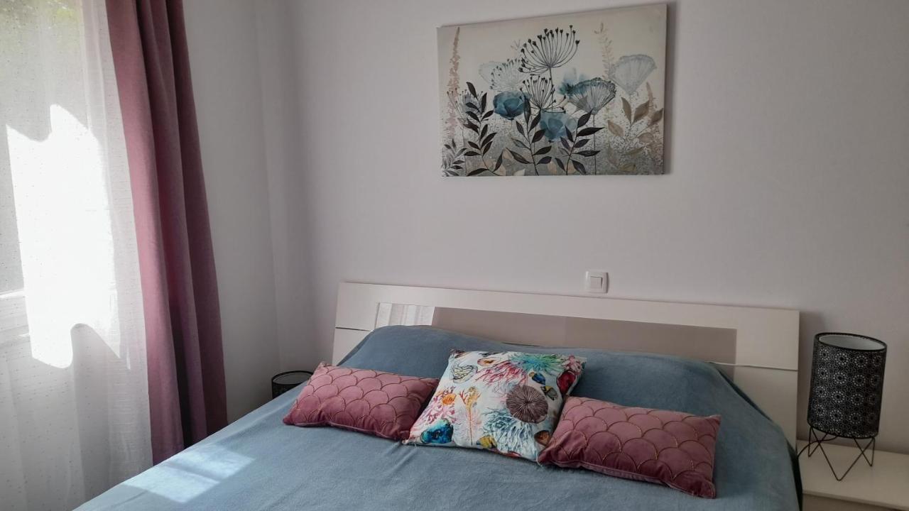 Apartments & Room Danijel Pinezići Екстериор снимка