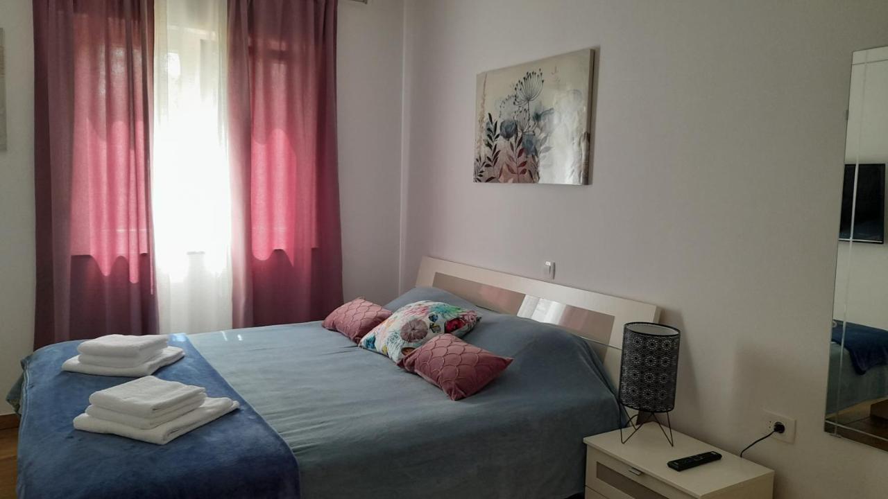 Apartments & Room Danijel Pinezići Екстериор снимка