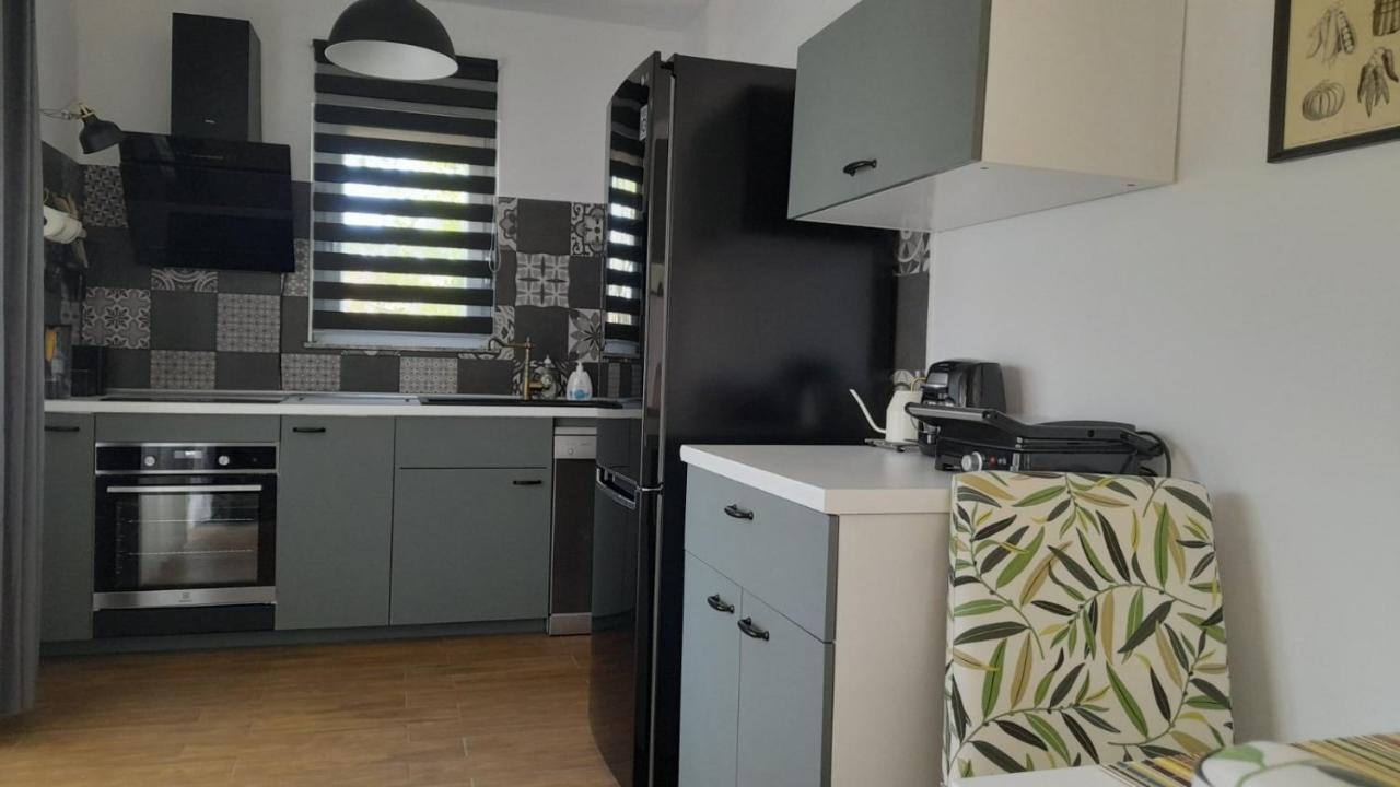 Apartments & Room Danijel Pinezići Екстериор снимка