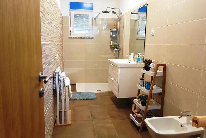 Apartments & Room Danijel Pinezići Екстериор снимка