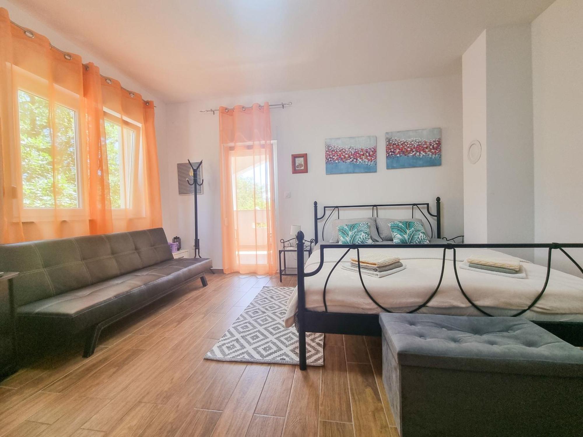 Apartments & Room Danijel Pinezići Екстериор снимка