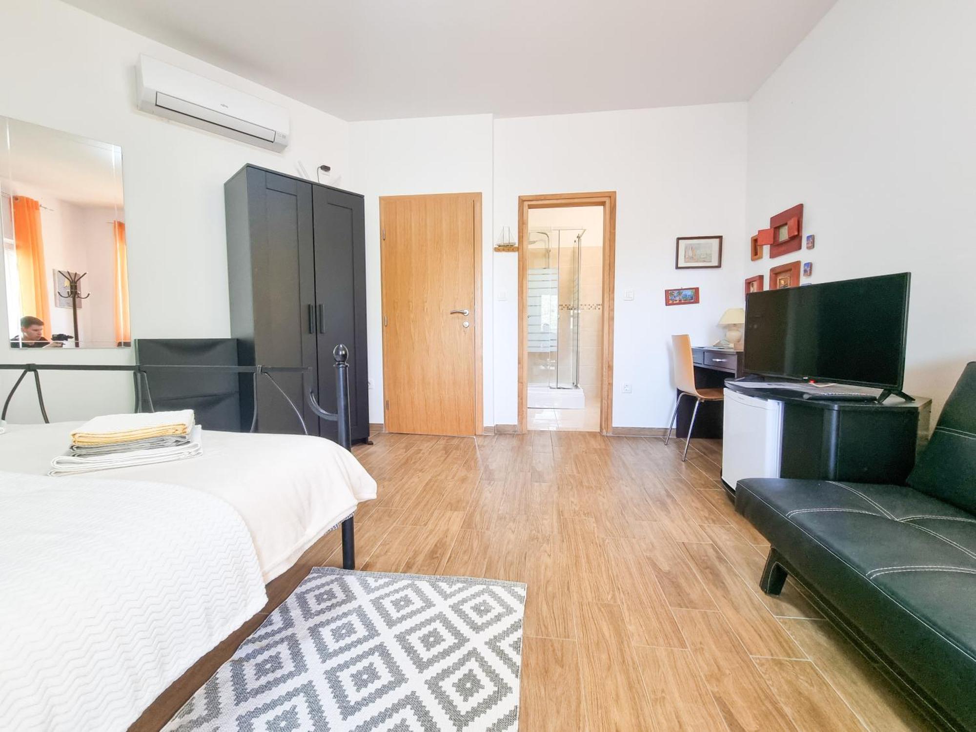 Apartments & Room Danijel Pinezići Екстериор снимка