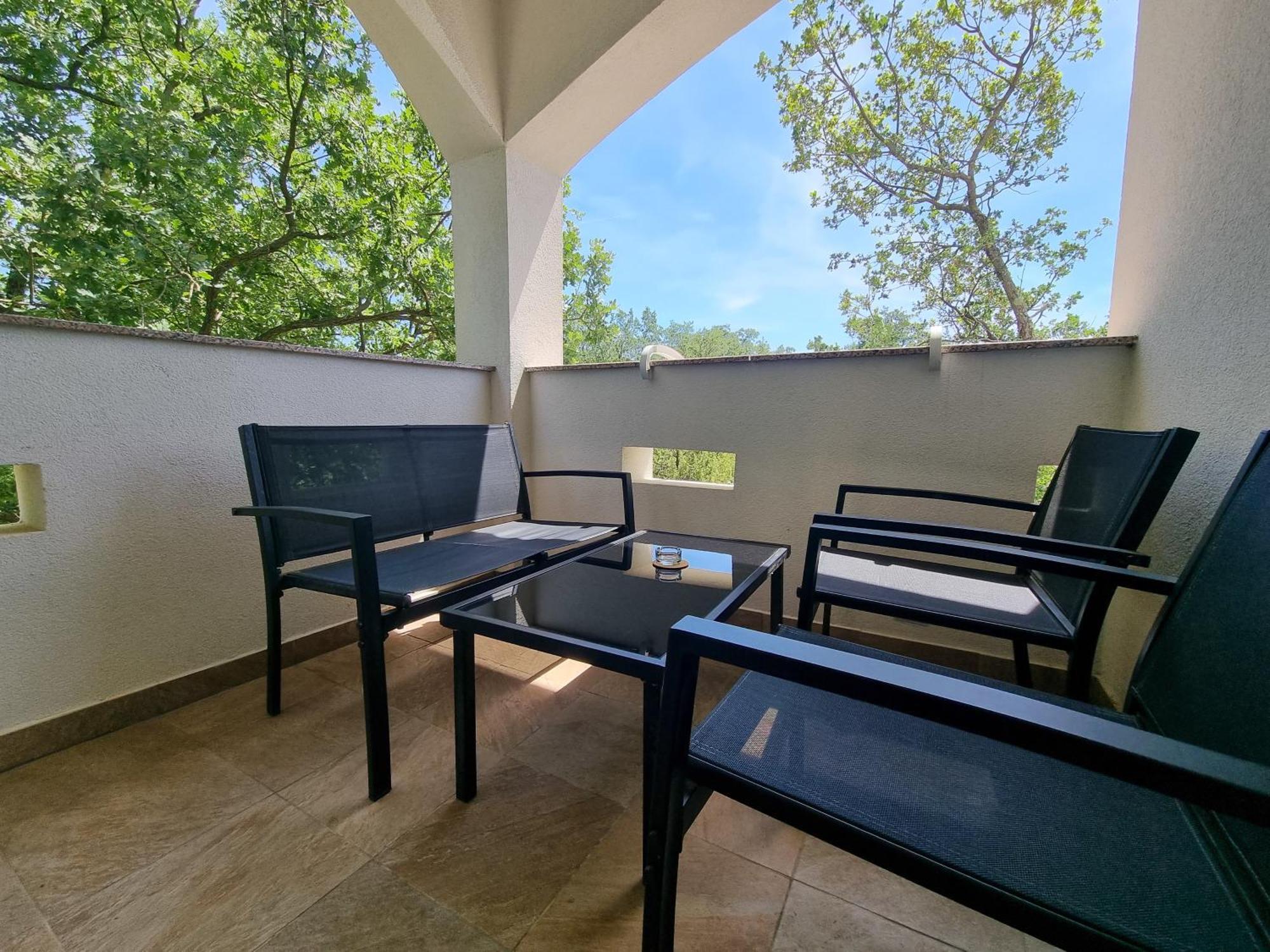 Apartments & Room Danijel Pinezići Екстериор снимка
