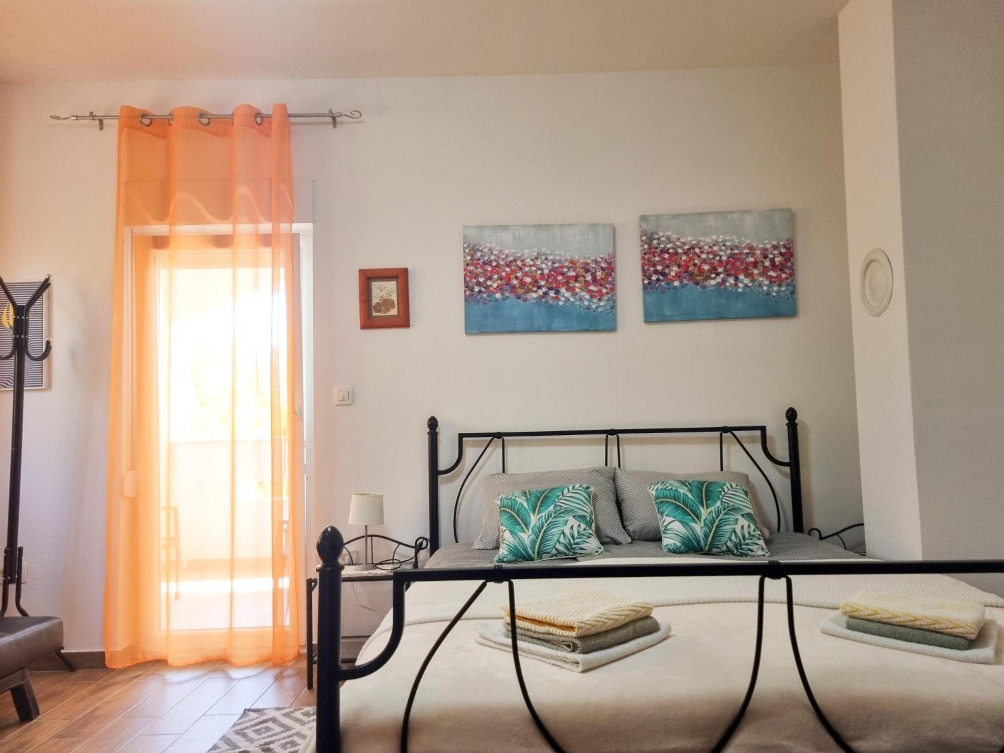 Apartments & Room Danijel Pinezići Екстериор снимка